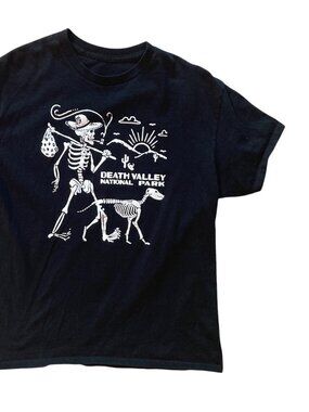 Women's DEATH VALLEY National Park Skeleton Graphic T-Shirt BLACK Large